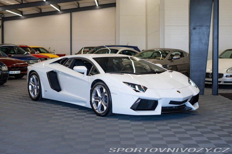 Lamborghini Aventador LP700-4