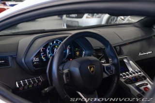 Lamborghini Aventador LP700-4 2011