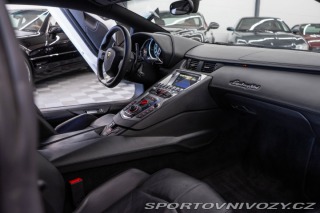 Lamborghini Aventador LP700-4 2011