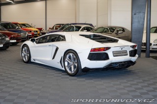 Lamborghini Aventador LP700-4 2011