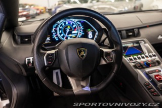 Lamborghini Aventador LP700-4 2011