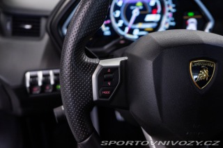 Lamborghini Aventador LP700-4 2011