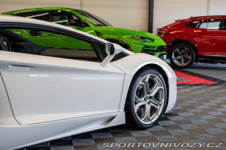 Lamborghini Aventador LP700-4 2011