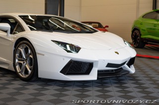 Lamborghini Aventador LP700-4 2011