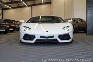 Lamborghini Aventador LP700-4 2011