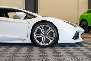Lamborghini Aventador LP700-4 2011