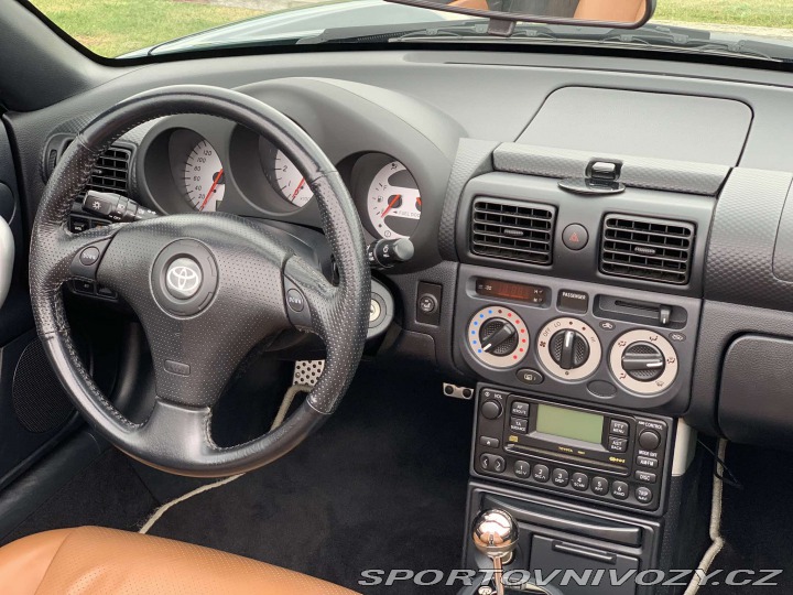 Toyota MR2 1.8 VVT-i 103kW/ PoloAUT 2002