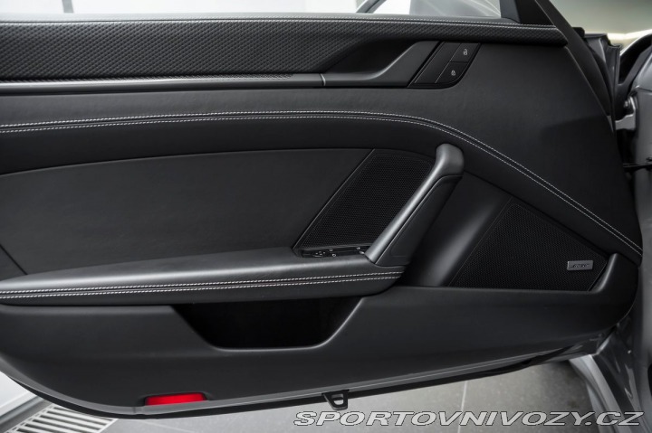 Porsche 911 GT3 TOURING/Bose/PCCB/Mat 1800