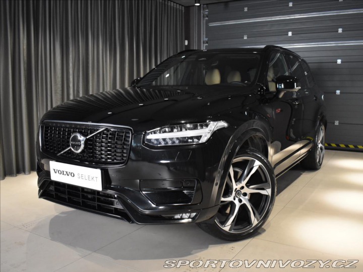 Volvo Ostatní modely XC90 2,0 B6 AWD Plus Dark Vzdu 2023