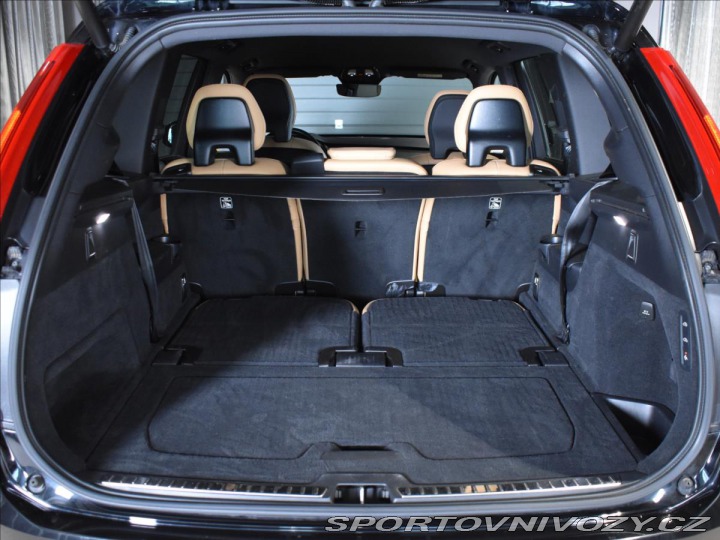 Volvo Ostatní modely XC90 2,0 B6 AWD Plus Dark Vzdu 2023