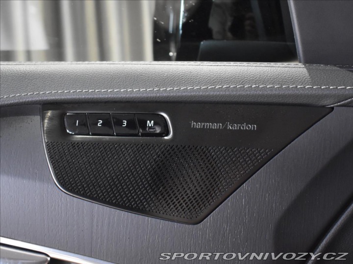 Volvo Ostatní modely XC90 2,0 B6 AWD Plus Dark Vzdu 2023