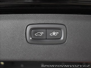 Volvo Ostatní modely XC90 2,0 B6 AWD Plus Dark Vzdu 2023