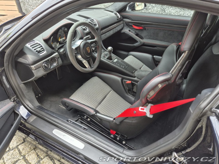Porsche Cayman GT4 981 2016