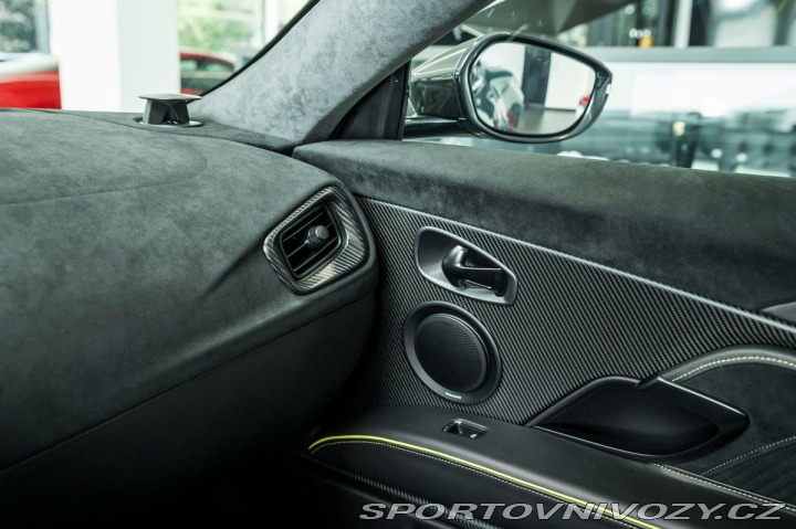 Aston Martin DBS 770 Ultimate Coupe/One of 1800