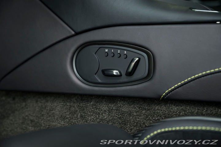 Aston Martin DBS 770 Ultimate Coupe/One of 1800