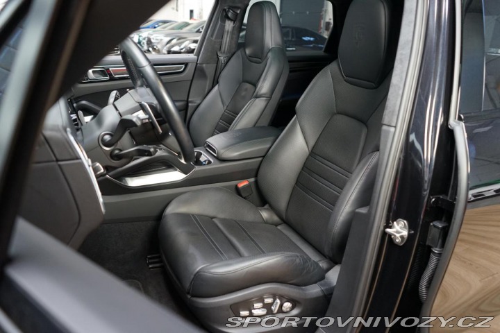 Porsche Cayenne Turbo PDCC PSCB Nez.Top Z 2020