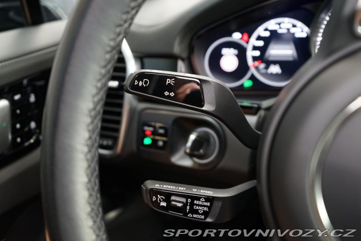 Porsche Cayenne Turbo PDCC PSCB Nez.Top Z 2020
