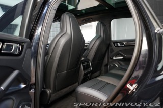Porsche Cayenne Turbo PDCC PSCB Nez.Top Z 2020
