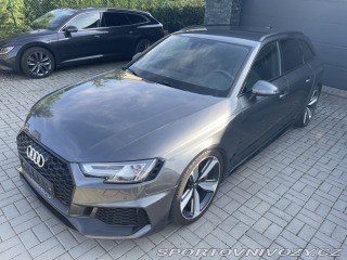 Audi RS4  2018