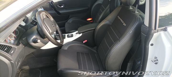 Renault Laguna Coupé 2012