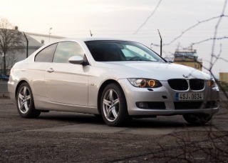 BMW 3 E92 325i