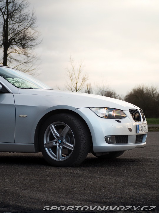 BMW 3 E92 325i 2008