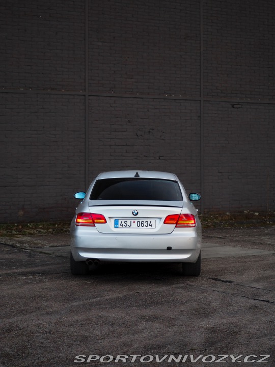 BMW 3 E92 325i 2008