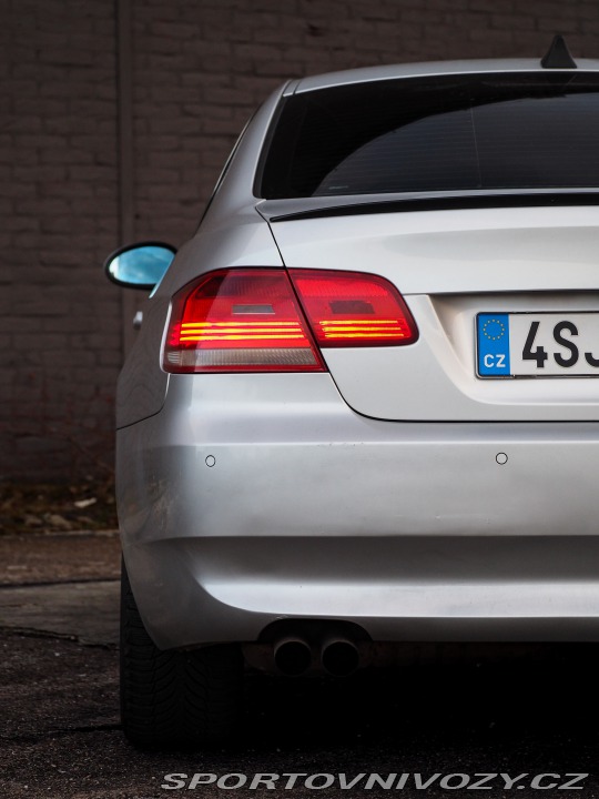 BMW 3 E92 325i 2008