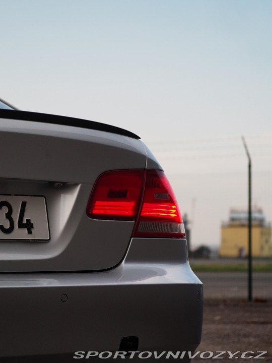 BMW 3 E92 325i 2008
