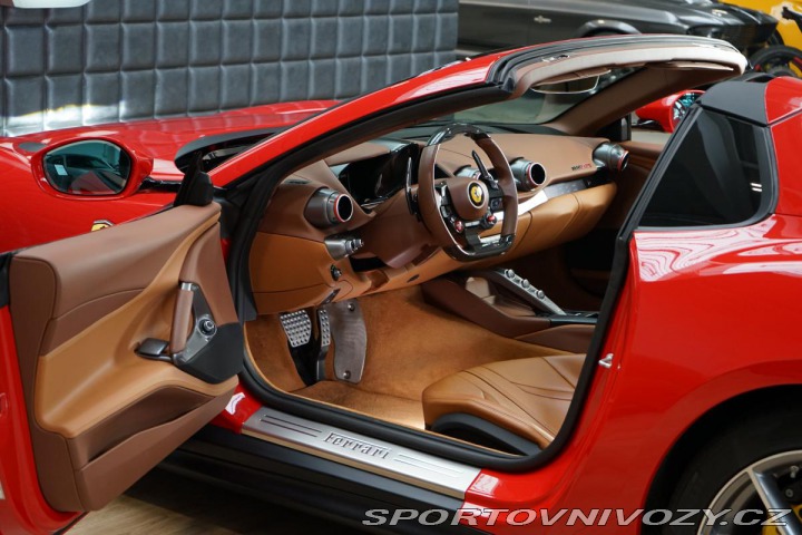 Ferrari 812 GTS AFS CarPlay Záruka PD 2022