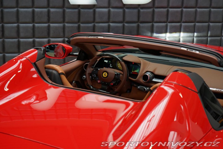 Ferrari 812 GTS AFS CarPlay Záruka PD 2022