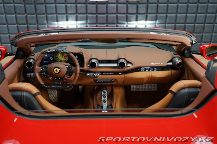 Ferrari 812 GTS AFS CarPlay Záruka PD 2022