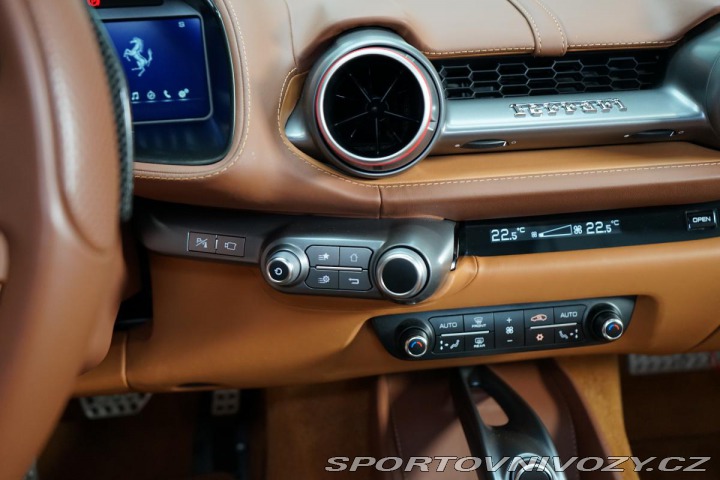Ferrari 812 GTS AFS CarPlay Záruka PD 2022