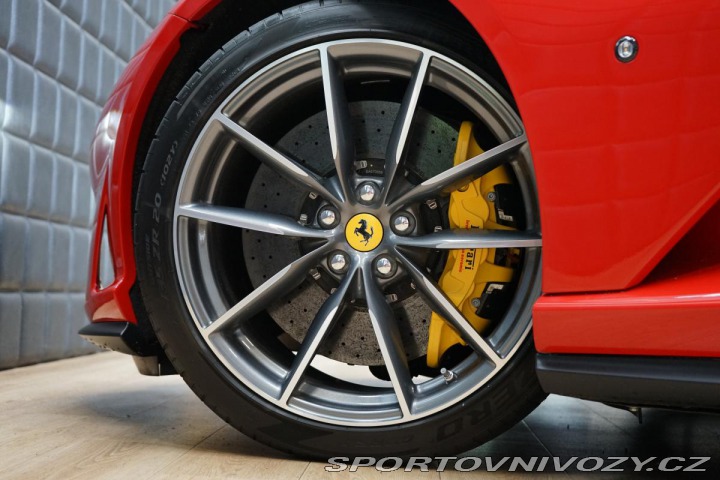 Ferrari 812 GTS AFS CarPlay Záruka PD 2022