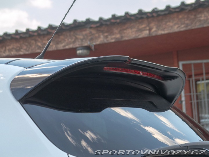 Peugeot 208 GTi 1.6T 147 kW HiFi JBL 2013