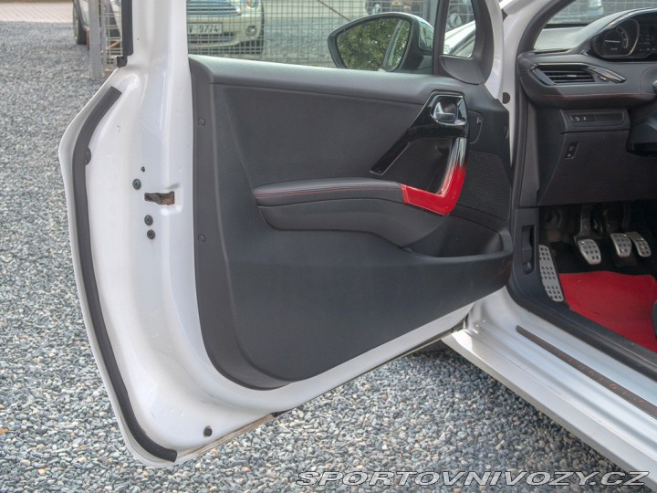 Peugeot 208 GTi 1.6T 147 kW HiFi JBL 2013