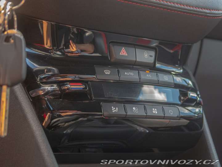 Peugeot 208 GTi 1.6T 147 kW HiFi JBL 2013