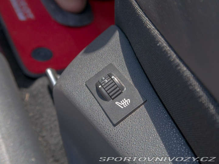 Peugeot 208 GTi 1.6T 147 kW HiFi JBL 2013