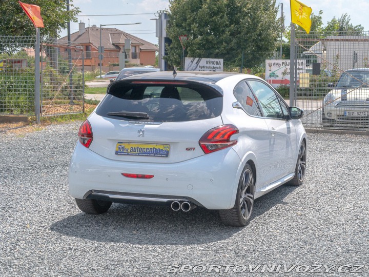 Peugeot 208 GTi 1.6T 147 kW HiFi JBL 2013