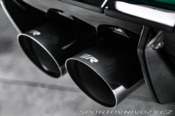 BMW M4 3,0 Competition 1800