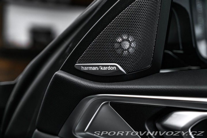 BMW M4 3,0 Competition 1800