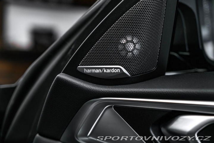 BMW M4 3,0 Competition 2023