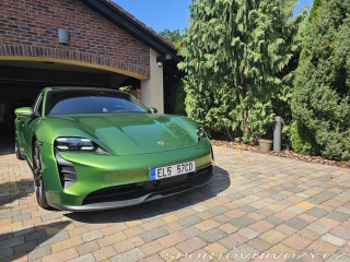 Porsche Taycan GTS Sport Turismo