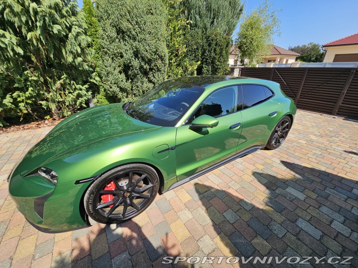 Porsche Taycan GTS Sport Turismo 2022