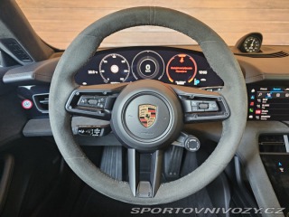 Porsche Taycan GTS Sport Turismo 2022