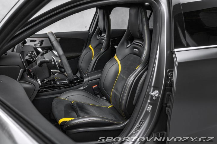 Mercedes-Benz A 4MATIC Performance 2021