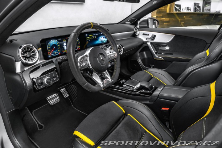 Mercedes-Benz A 4MATIC Performance 2021