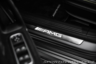 Mercedes-Benz A 4MATIC Performance 2021