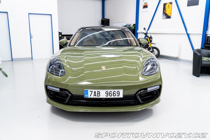 Porsche Panamera Turbo V8 2018