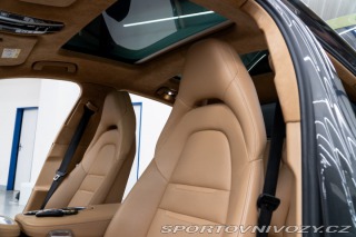 Porsche Panamera Turbo V8 2018